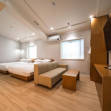 Mono Hotel Suwon Extérieur photo