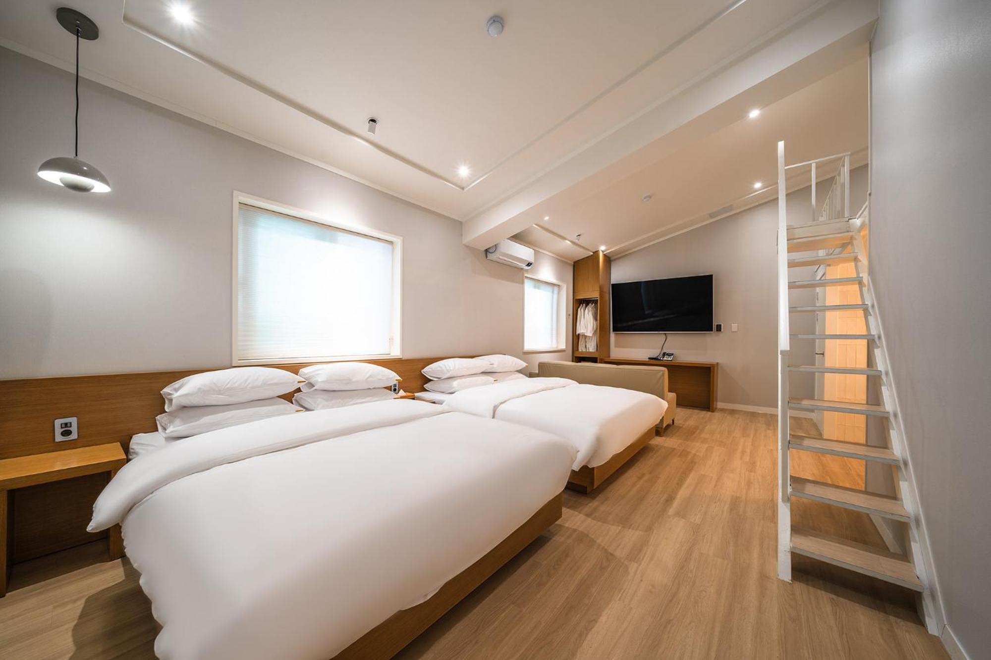 Mono Hotel Suwon Extérieur photo