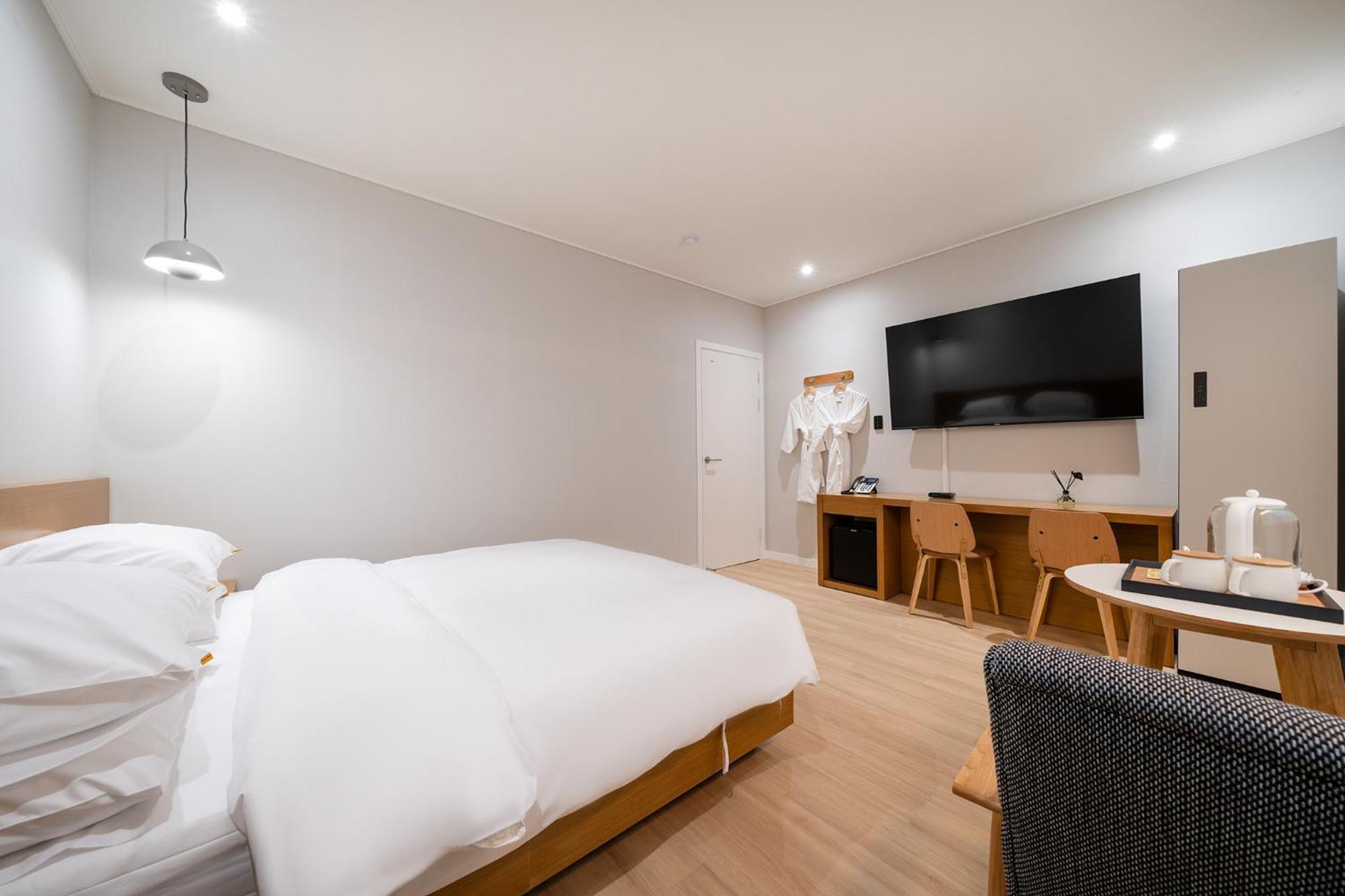 Mono Hotel Suwon Extérieur photo